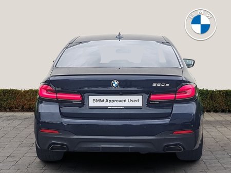 2023 BMW 5-Series - photo 13
