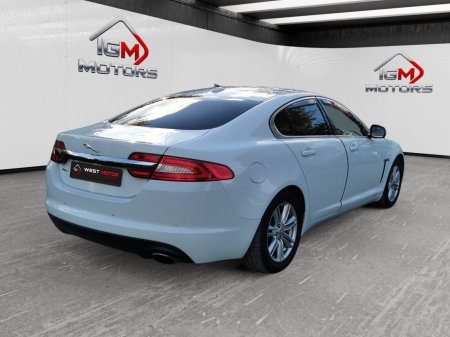 2011 Jaguar XF - photo 4