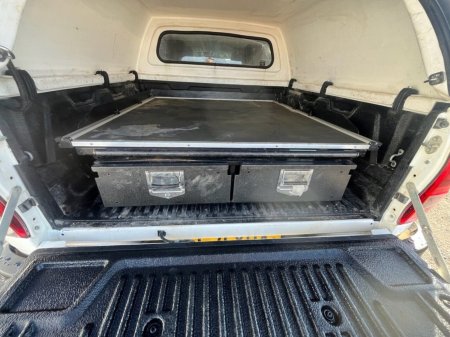 2021 Toyota Hilux - photo 2