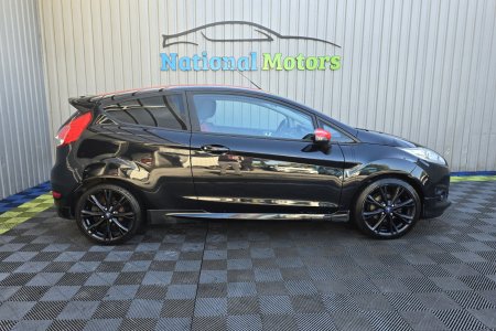 2015 Ford Fiesta - photo 10