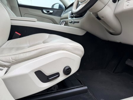 2021 Volvo XC60 - photo 12