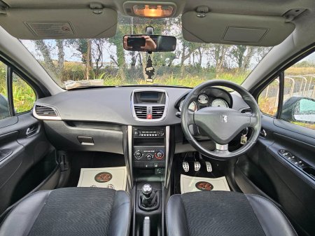 2013 Peugeot 207 - photo 26