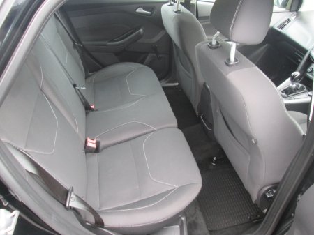 2016 Ford Focus - photo 14