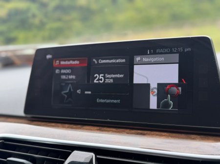 2017 BMW 5-Series - photo 7