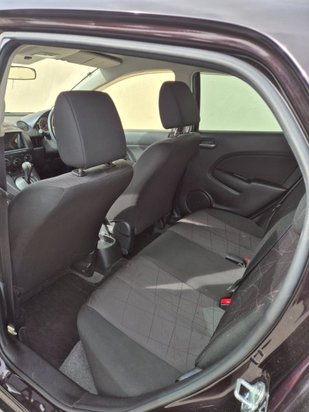 2013 Mazda Demio - photo 8