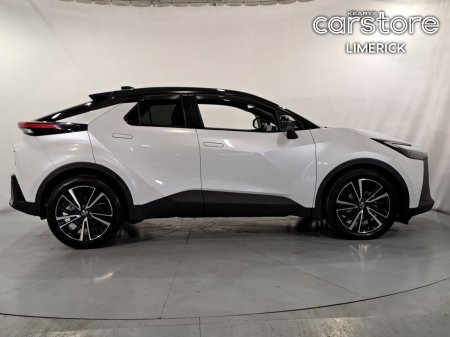 2024 Toyota C-HR - photo 2