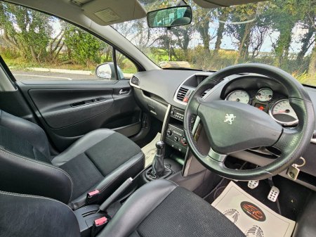 2013 Peugeot 207 - photo 19