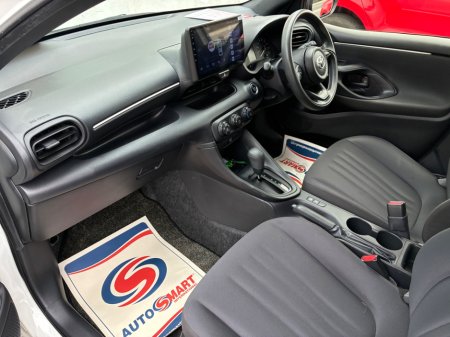 2021 Toyota Yaris - photo 14