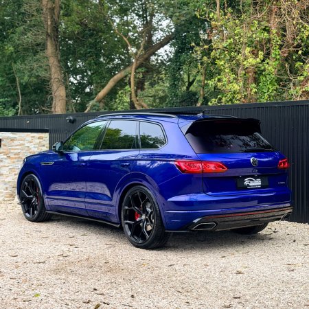 2023 Volkswagen Touareg - photo 7