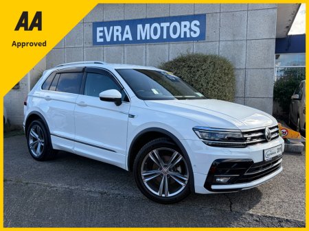 2019 Volkswagen Tiguan R-LINE 4MOTION AUTOMATIC 2.0 DIESEL //HIGH SPEC//LOW MILES//HALF LEATHER HEATED SEATS//360 PARKING C