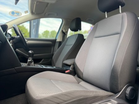 2015 Volkswagen Passat - photo 19