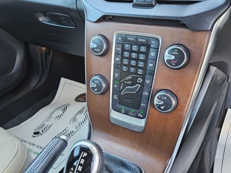 2016 Volvo V40 - photo 36
