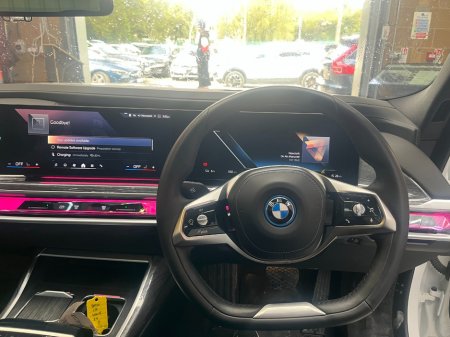 2024 BMW i7 - photo 10