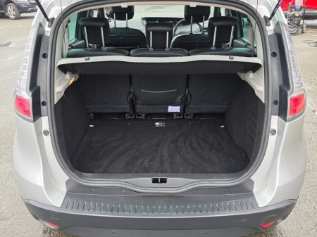 2014 Renault Scenic - photo 14