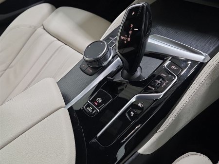 2023 BMW 5-Series - photo 10