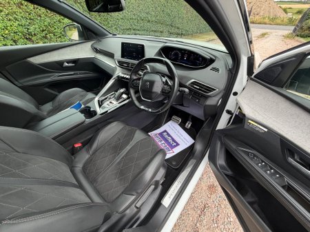 2018 Peugeot 5008 - photo 15