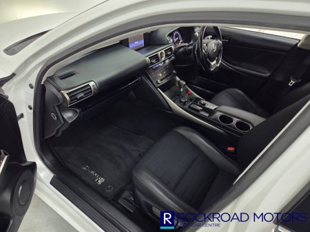 2016 Lexus IS - photo 8