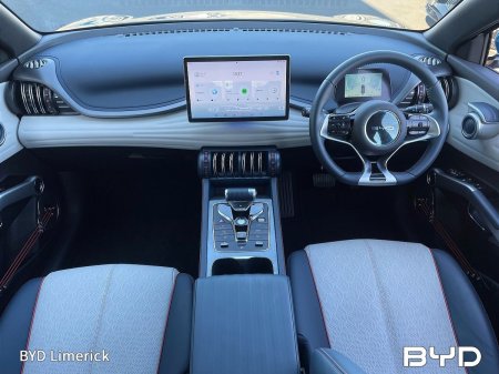 2024 BYD ATTO 3 - photo 2