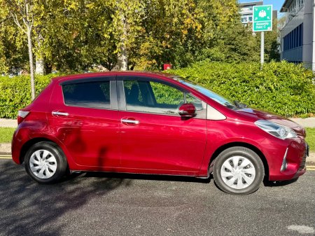 2019 Toyota Vitz - photo 3
