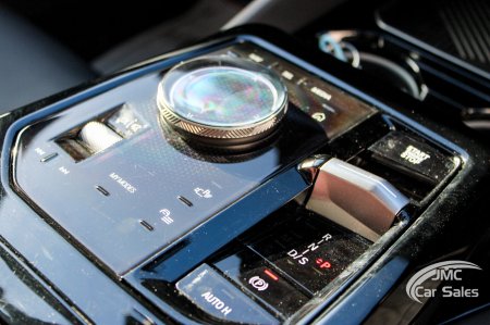 2025 BMW 5-Series - photo 24