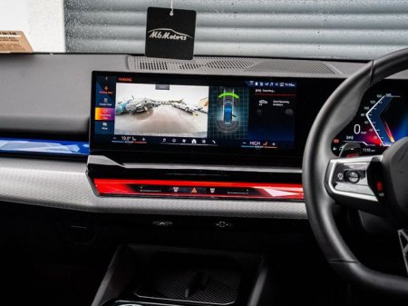 2024 BMW 5-Series - photo 12