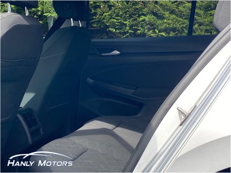 2021 Volkswagen Golf - photo 15