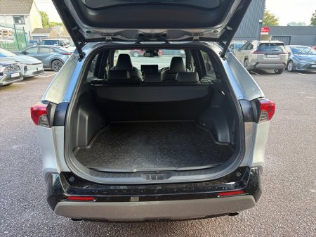 2025 Toyota RAV4 - photo 10