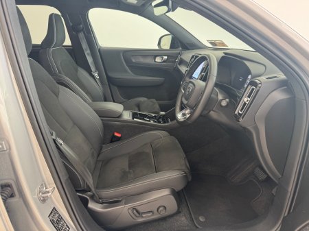 2023 Volvo XC40 - photo 6
