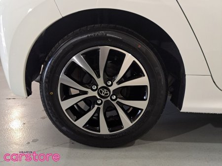 2021 Toyota Yaris - photo 14