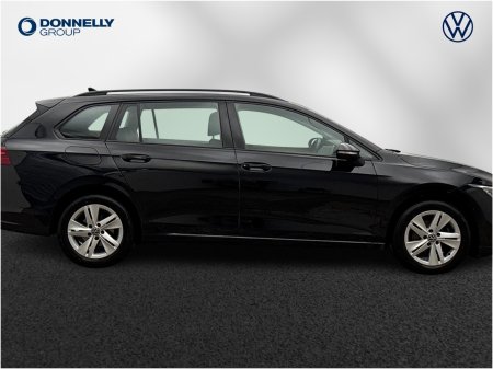 2023 Volkswagen Golf - photo 4