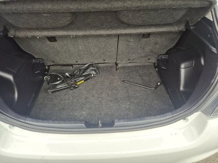 2014 Toyota Yaris - photo 7