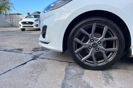 2023 Ford Fiesta - photo 8