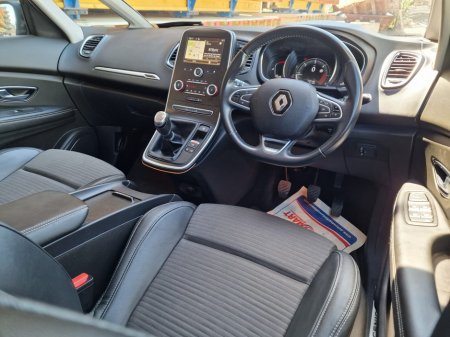 2017 Renault Grand Scenic - photo 10