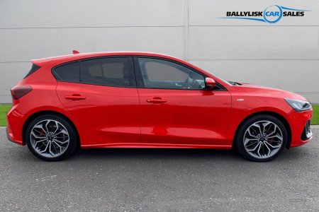2023 Ford Focus - photo 3