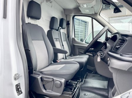 2025 Ford Transit - photo 10
