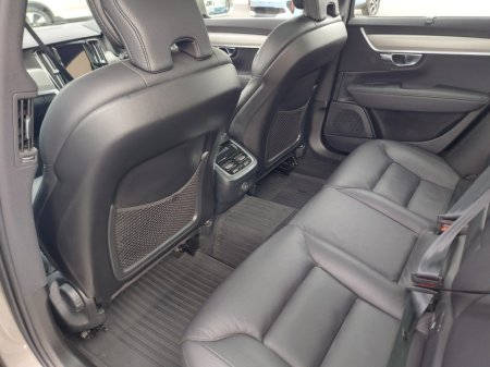 2021 Volvo V90 - photo 25