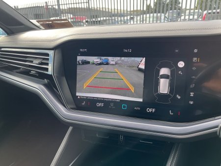 2024 Volkswagen Touareg - photo 17