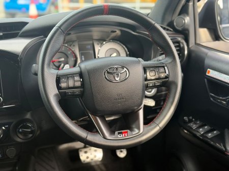 2023 Toyota Hilux - photo 14