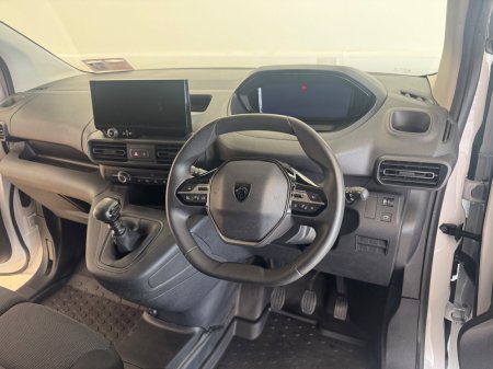 2025 Peugeot Partner - photo 9