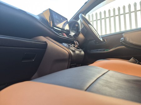 2016 Toyota Noah - photo 24