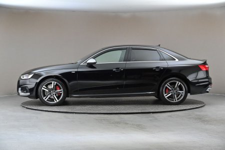 2022 Audi A4 - photo 5