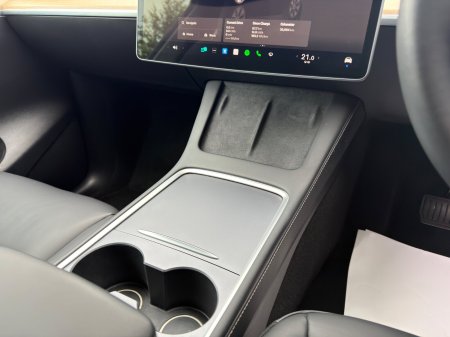 2022 Tesla Model Y - photo 18