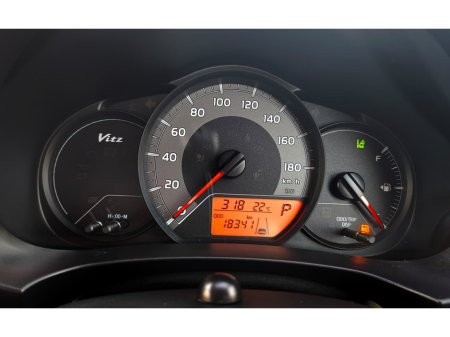 2019 Toyota Vitz - photo 19