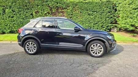 2022 Volkswagen T-Roc - photo 2