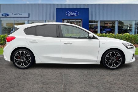 2021 Ford Focus - photo 3