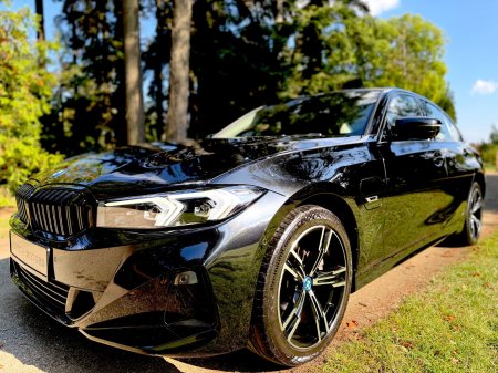 2023 BMW 3-Series - photo 32