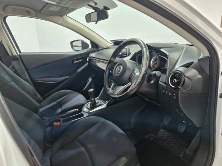 2015 Mazda Mazda2 - photo 21