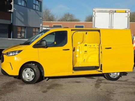 2025 Ford Transit Custom - photo 2