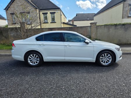 2016 Volkswagen Passat - photo 2