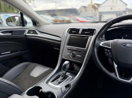 2019 Ford Mondeo - photo 18